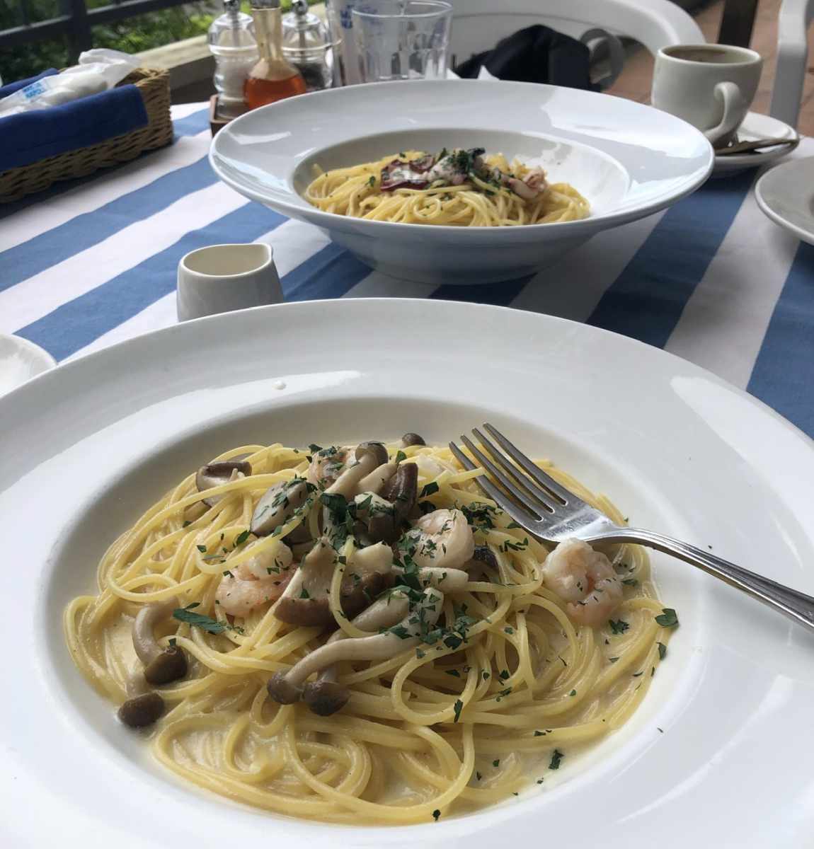 マルデナポリ(MAR-DE NAPOLI)大泉学園のランチのエビときのこのクリームソース